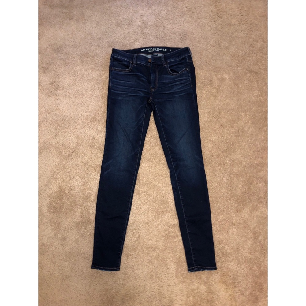 Dark American eagle jeans.